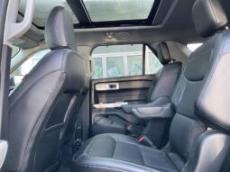 
										2022 Ford Explorer Limited full									