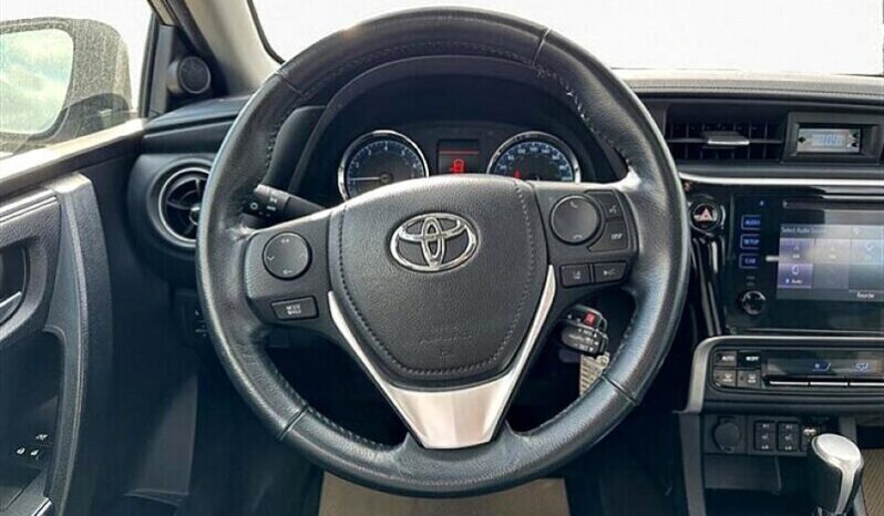 
								2018 Toyota Corolla LE full									