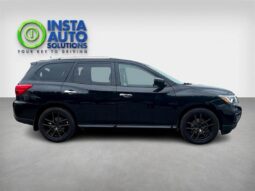 
										2018 Nissan Pathfinder SL full									