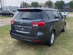 
										2017 Kia Sedona LX full									