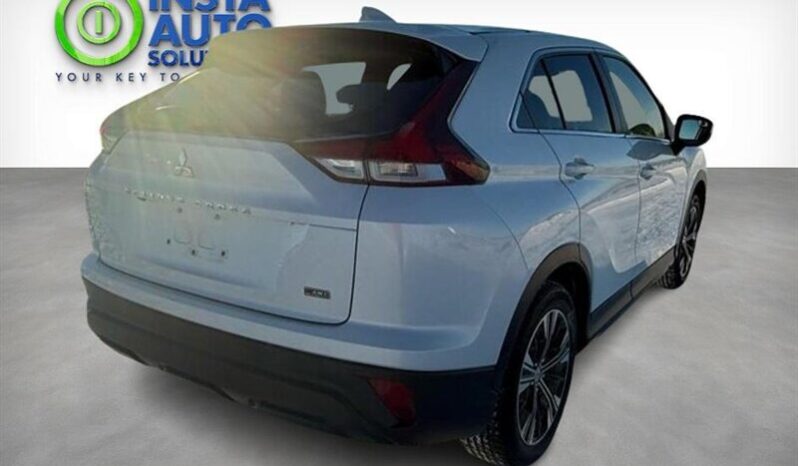 
								2022 Mitsubishi Eclipse Cross ES full									