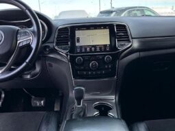 
										2019 Jeep Grand Cherokee Laredo 4WD full									