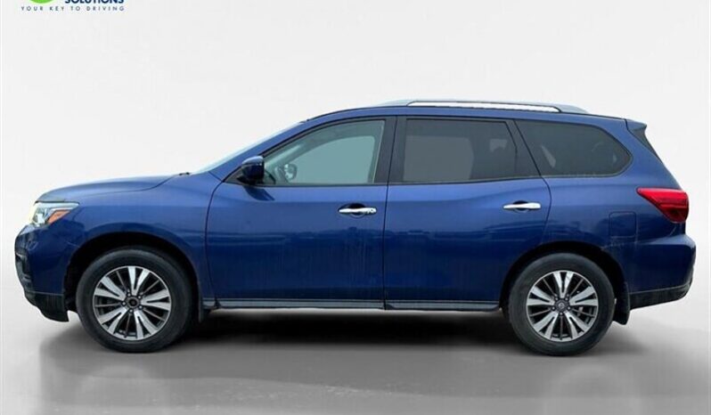 
								2017 Nissan Pathfinder SV full									