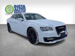 
										2022 Chrysler 300 Series S V6 full									