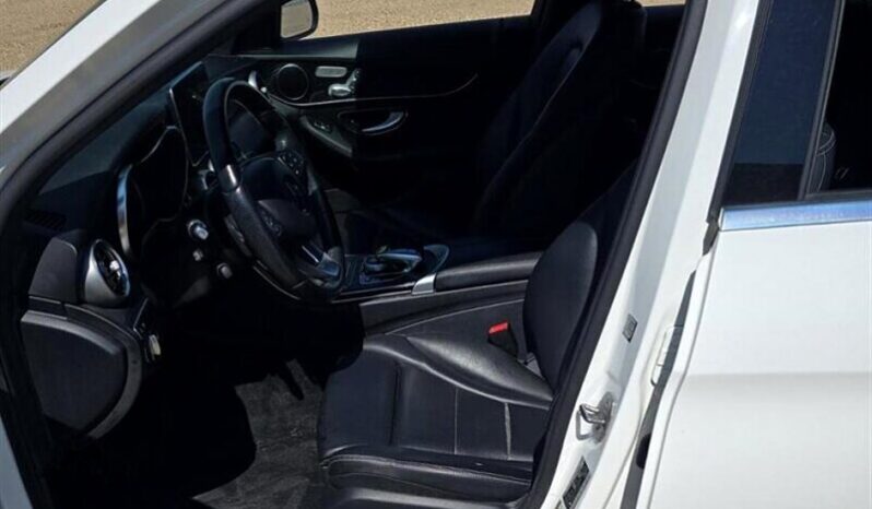 
								2017 Mercedes-Benz C-Class C 300 4MATIC full									