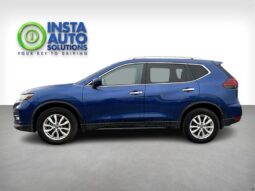 
										2020 Nissan Rogue SV full									