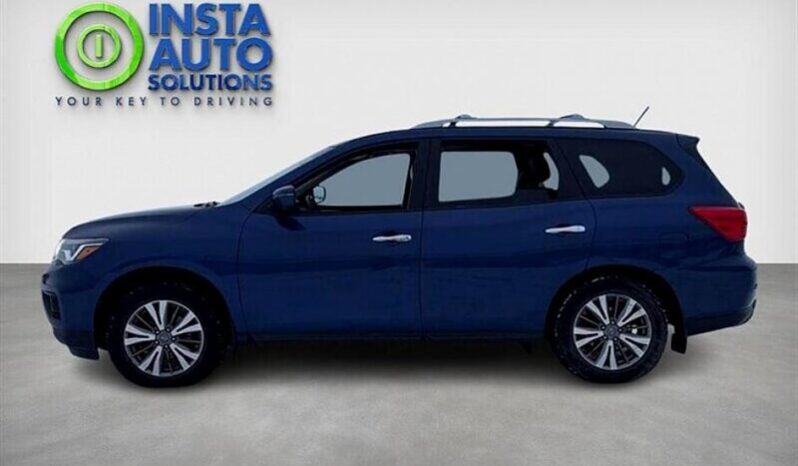 
								2018 Nissan Pathfinder SL full									