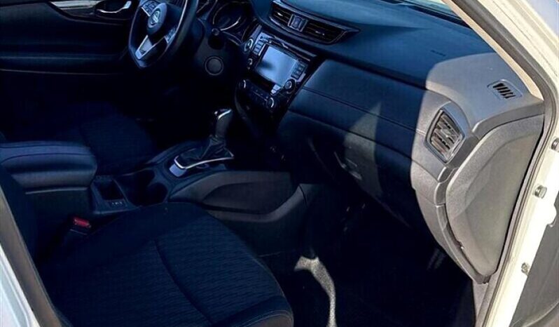 
								2018 Nissan Rogue SV full									