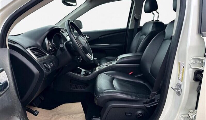 
								2018 Dodge Journey Crossroad full									