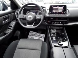 
										2024 Nissan Rogue SV full									