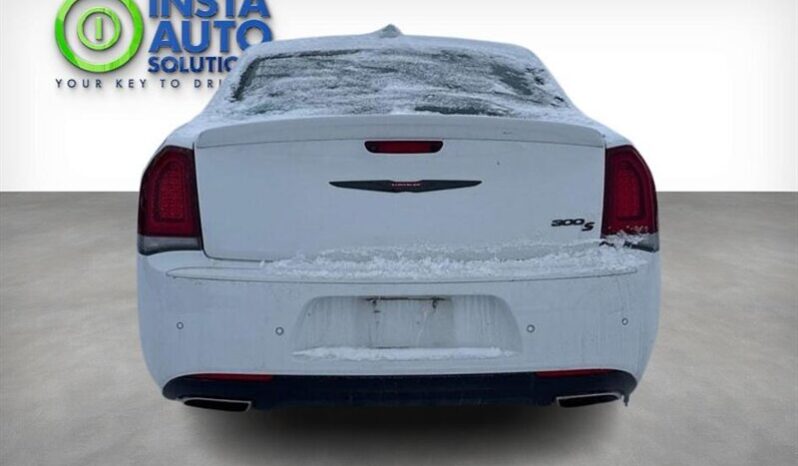 
								2022 Chrysler 300 Series S V6 full									