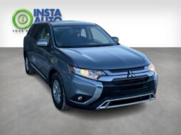 
										2020 Mitsubishi Outlander ES full									