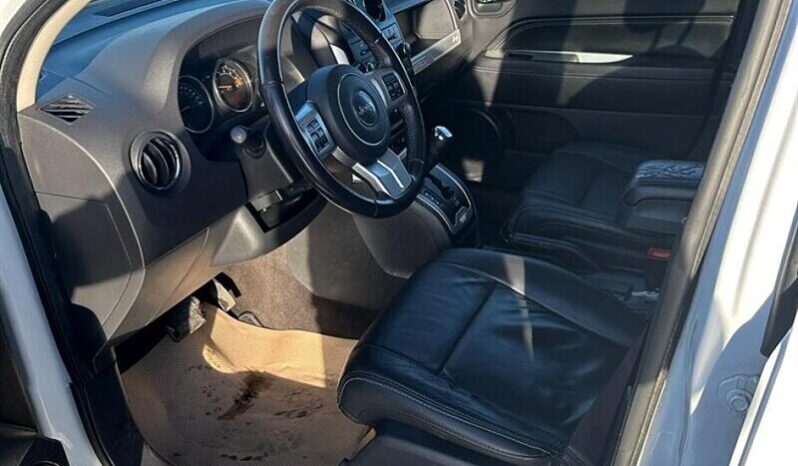 
								2017 Jeep Compass Sport full									