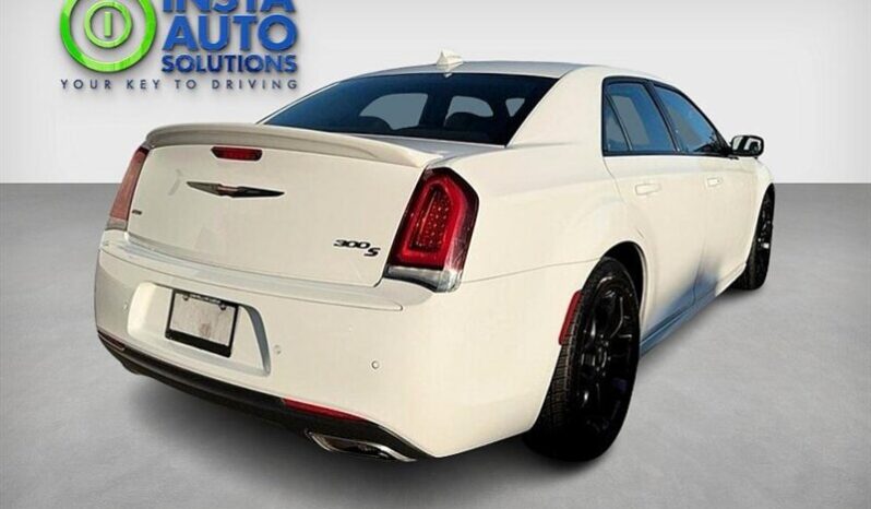 
								2022 Chrysler 300 Series S full									