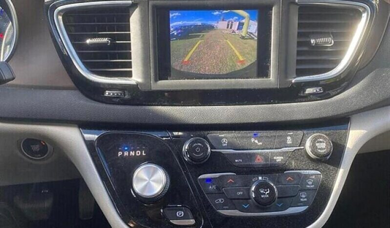 
								2021 Chrysler Grand Caravan SE full									