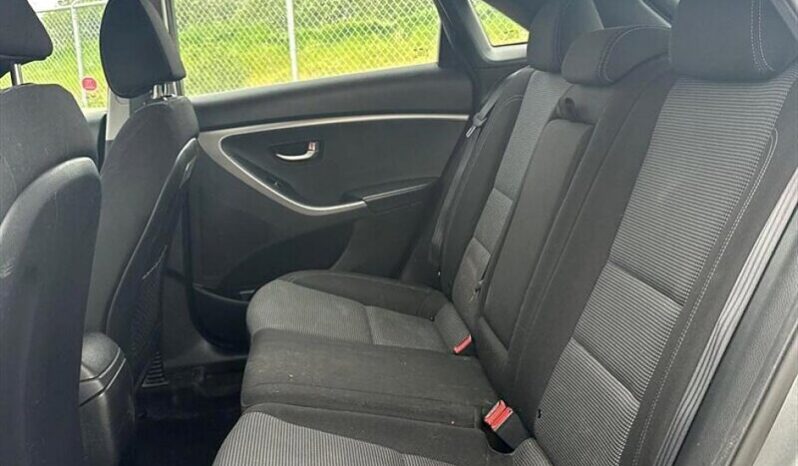
								2016 Hyundai ELANTRA GT GL full									