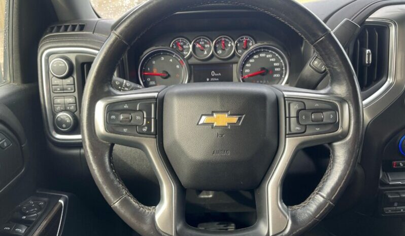 
								2021 Chevrolet Silverado 3500 LT Diesel Crew Cab Longbox full									