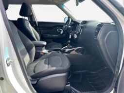 
										2019 Kia Soul EX full									