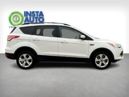 
										2015 Ford Escape SE full									