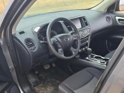
										2018 Nissan Pathfinder S full									