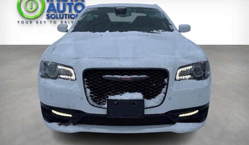 
								2022 Chrysler 300 Series S V6 full									