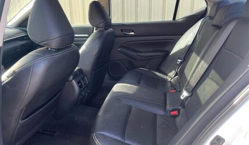 
								2019 Nissan Altima 2.5 Platinum full									