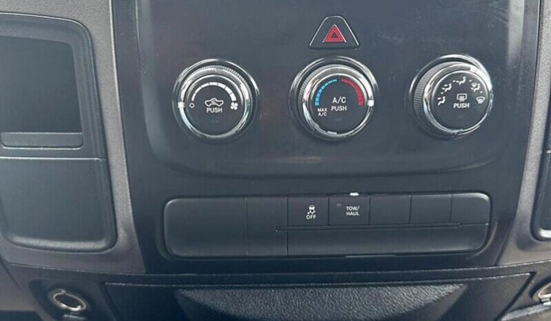 
								2016 RAM 1500 Tradesman full									
