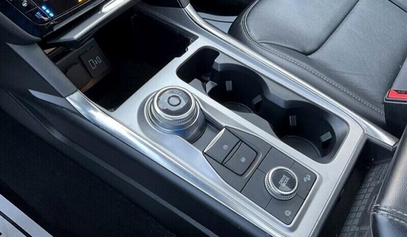 
								2022 Ford Explorer Limited full									