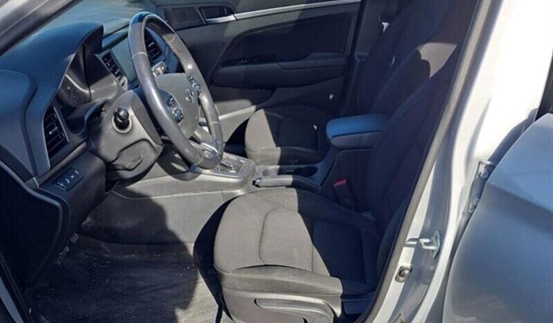 
								2020 Hyundai Elantra Preferred full									