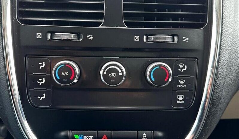 
								2018 Dodge Grand Caravan SE full									