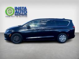 
										2021 Chrysler Grand Caravan SE full									