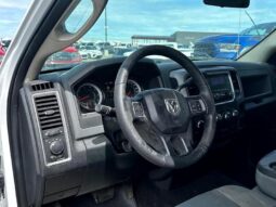 
										2017 RAM 1500 ST full									