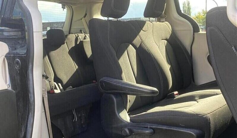 
								2021 Chrysler Grand Caravan SE full									