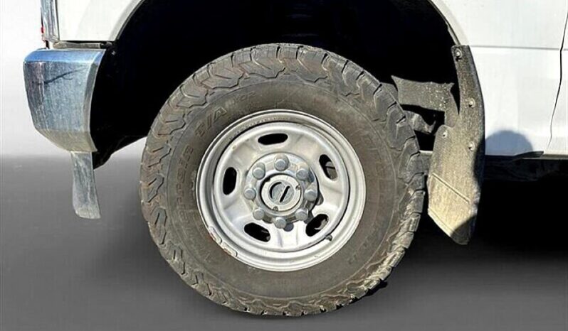
								2020 Ford F-350 XLT full									