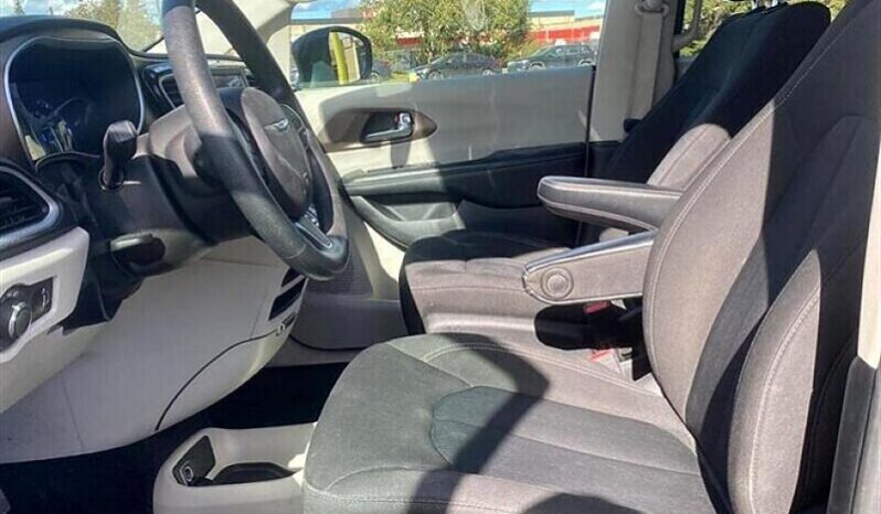
								2021 Chrysler Grand Caravan SE full									