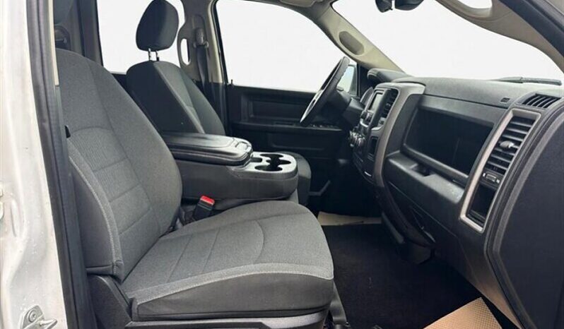 
								2021 RAM 1500 Classic Tradesman full									