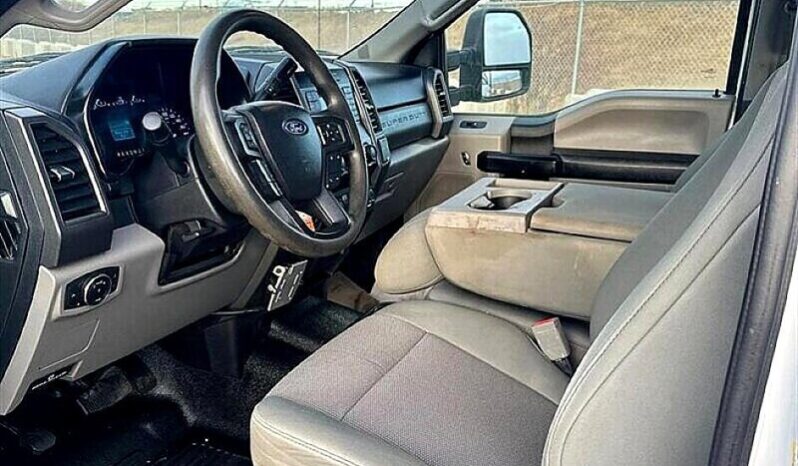 
								2019 Ford F-350 XL full									