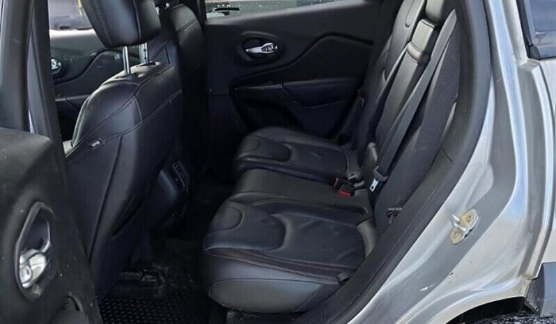 
								2017 Jeep Cherokee Trailhawk full									