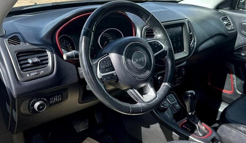 
								2017 Jeep Compass Trailhawk full									
