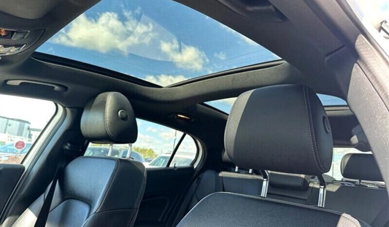 
								2019 Mercedes-Benz GLA-Class GLA 250 4MATIC full									