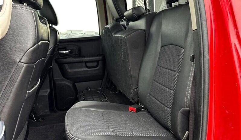 
								2017 RAM 1500 Sport full									