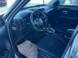 
										2019 Kia Soul LX full									