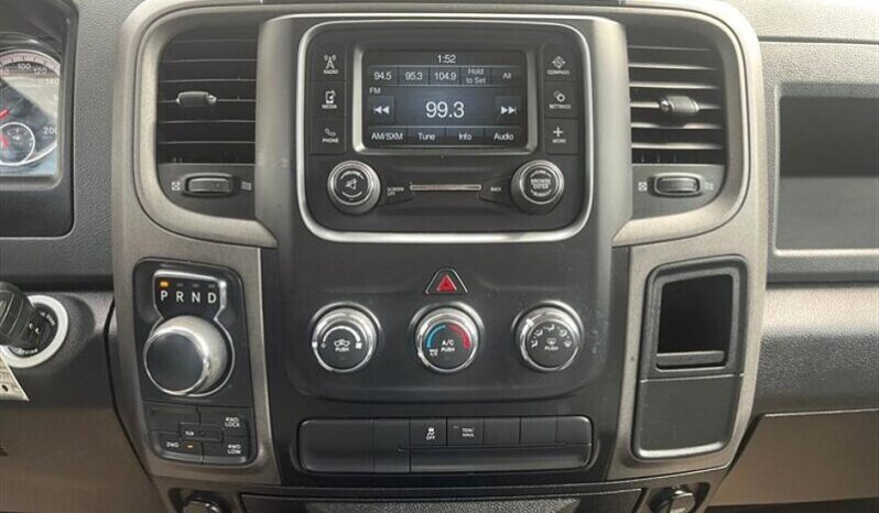 
								2019 RAM 1500 Classic ST full									