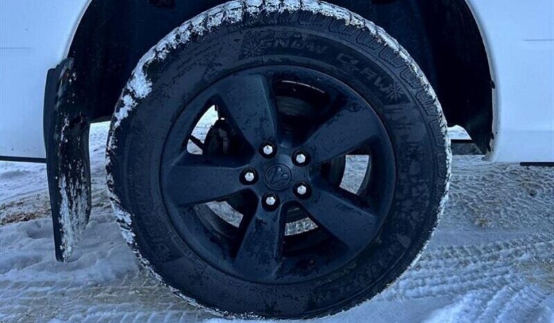 
								2019 RAM 1500 Classic Express full									