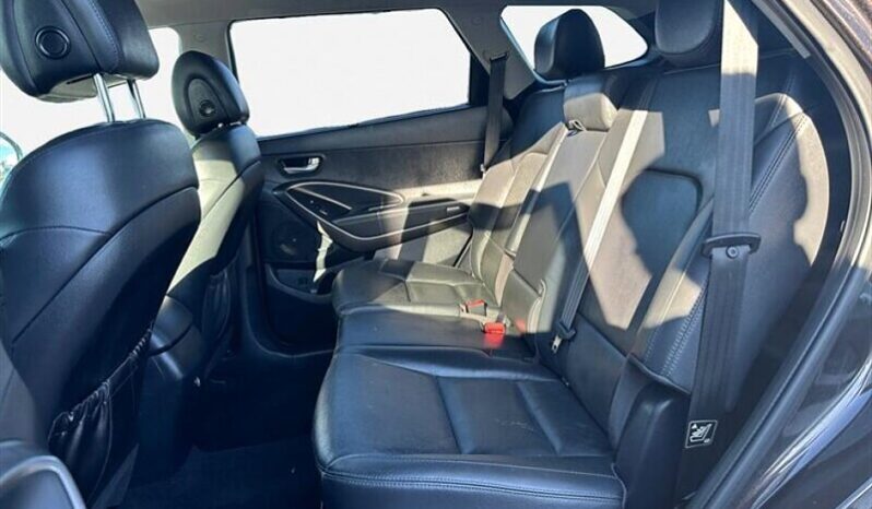 
								2017 Hyundai Santa Fe Limited full									