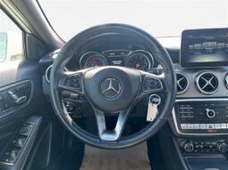 
										2019 Mercedes-Benz GLA-Class GLA 250 4MATIC full									