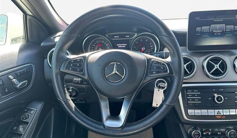 
								2019 Mercedes-Benz GLA-Class GLA 250 4MATIC full									