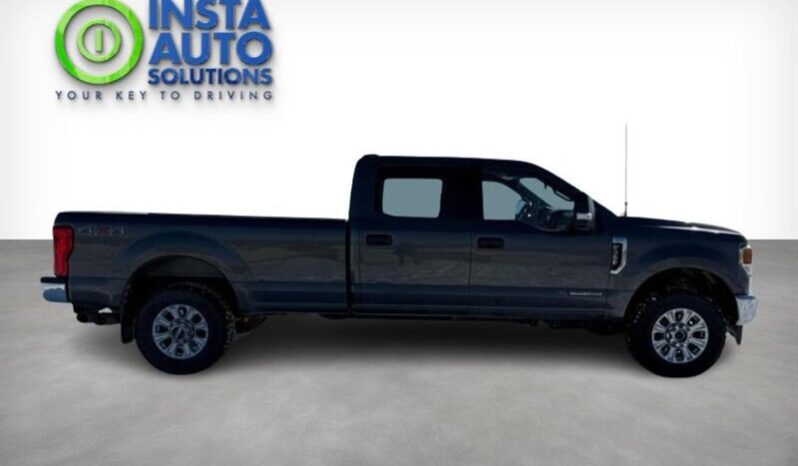 
								2020 Ford F-350 Super Duty XLT full									