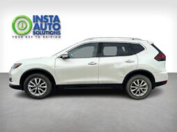 
										2019 Nissan Rogue SV full									