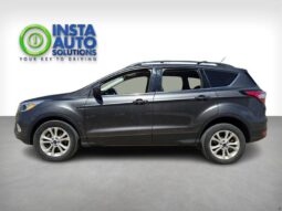 
										2018 Ford Escape SE full									